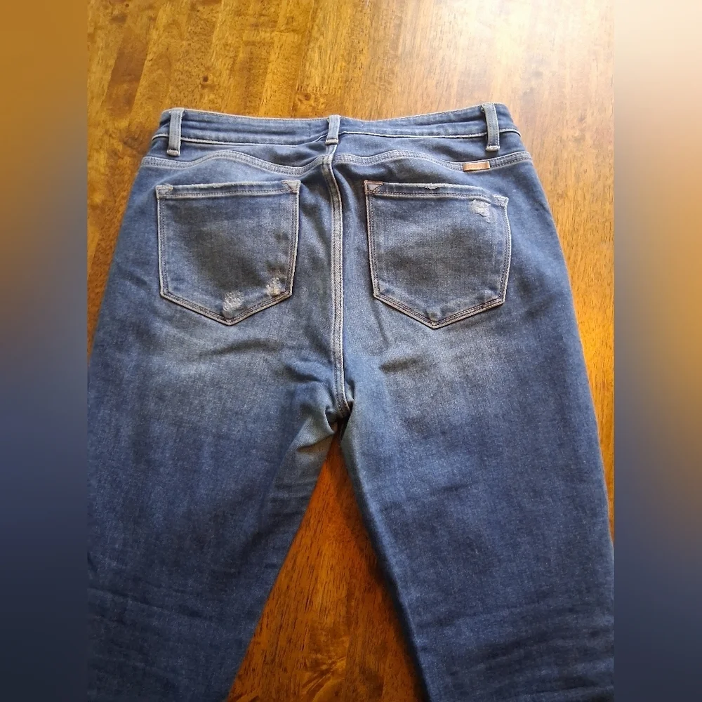 KanCan Medium Wash Disyressed Hem Estilo KC9167QM 13/30